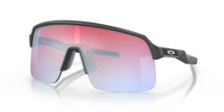 Oakley OO 9463 SUTRO LITE  - 946317  MATTE CARBON prizm snow sapphire